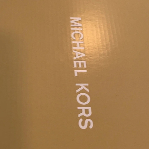 MICHAEL KORS Logo Sherpa and Suede Boot size 5 - Picture 10 of 10